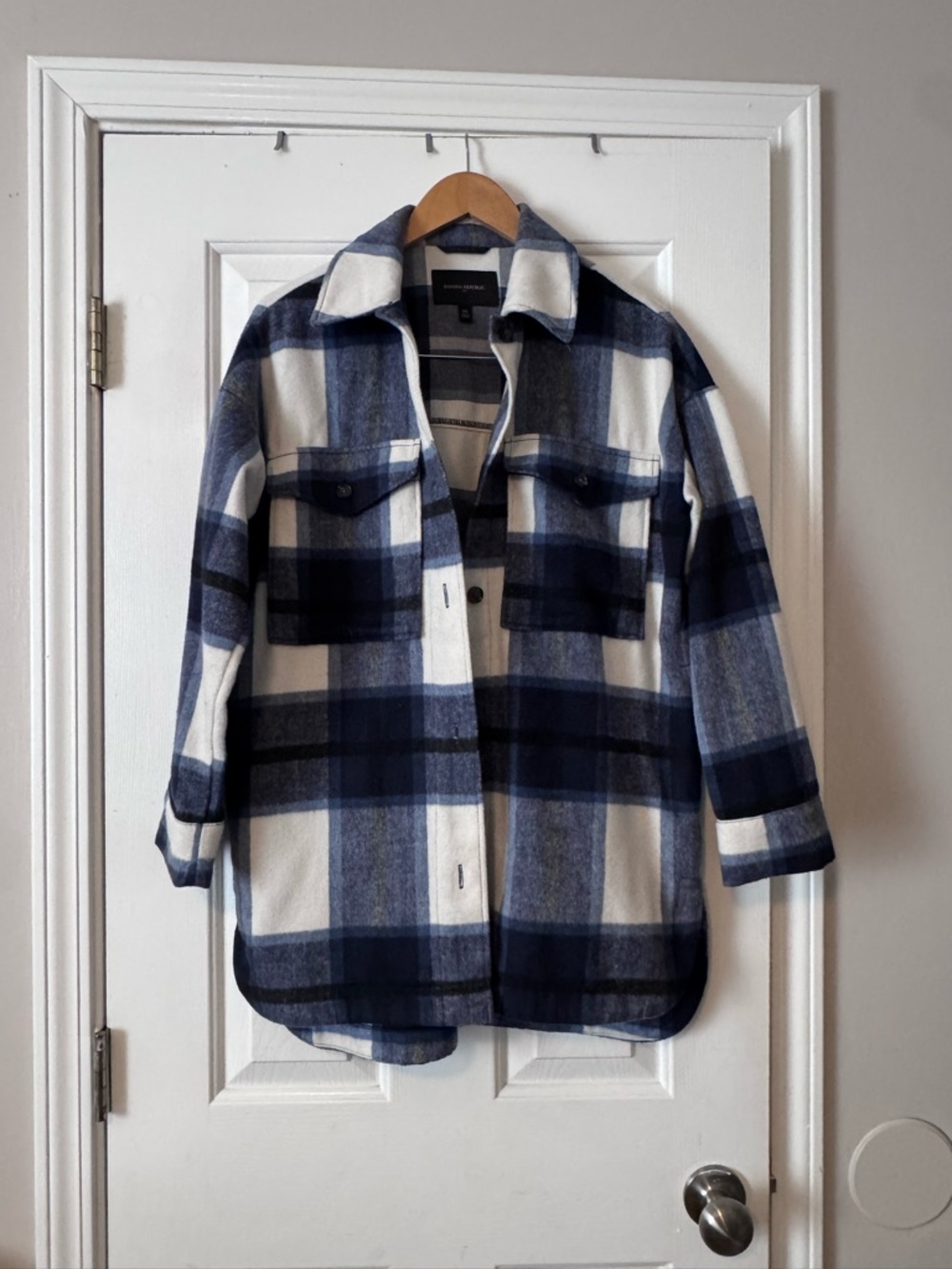 Banana Republic Navy Plaid Oversized Shirt Jacket (Shacket)